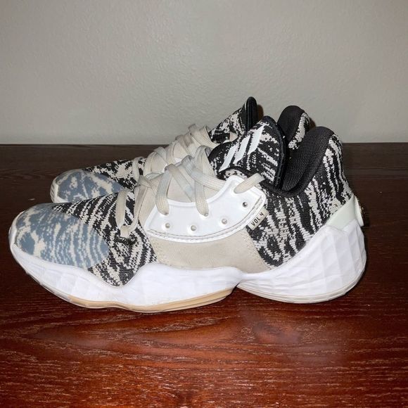youth harden vol 4